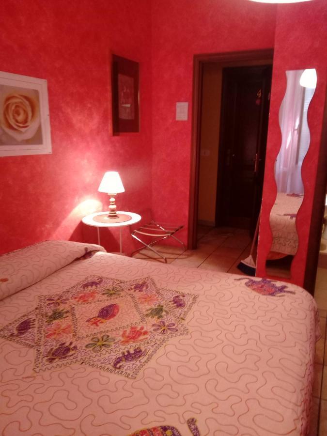 Max House Bed & Breakfast Rome Exterior photo